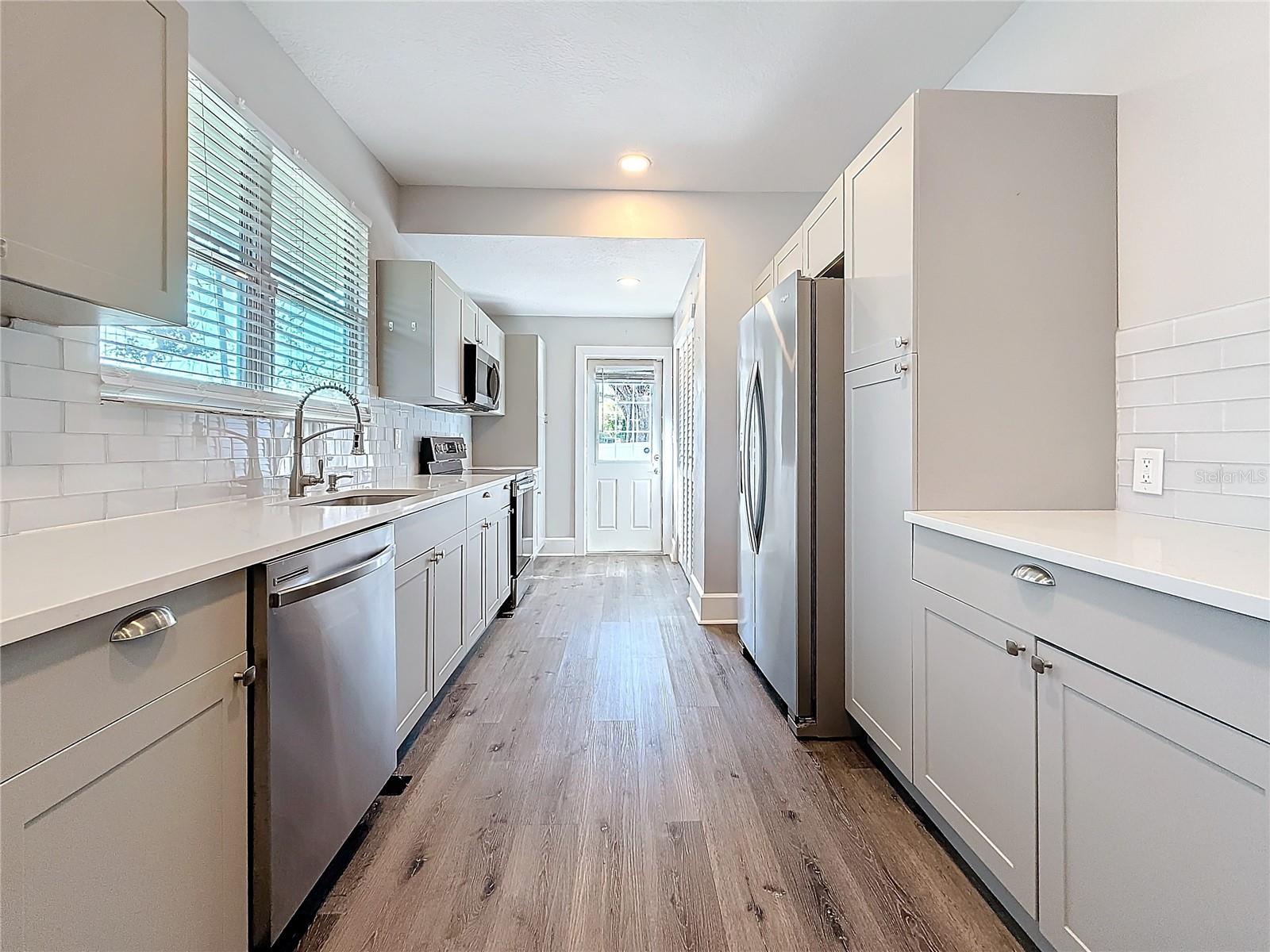 Image 4 of 58 For 2111 26th Street S