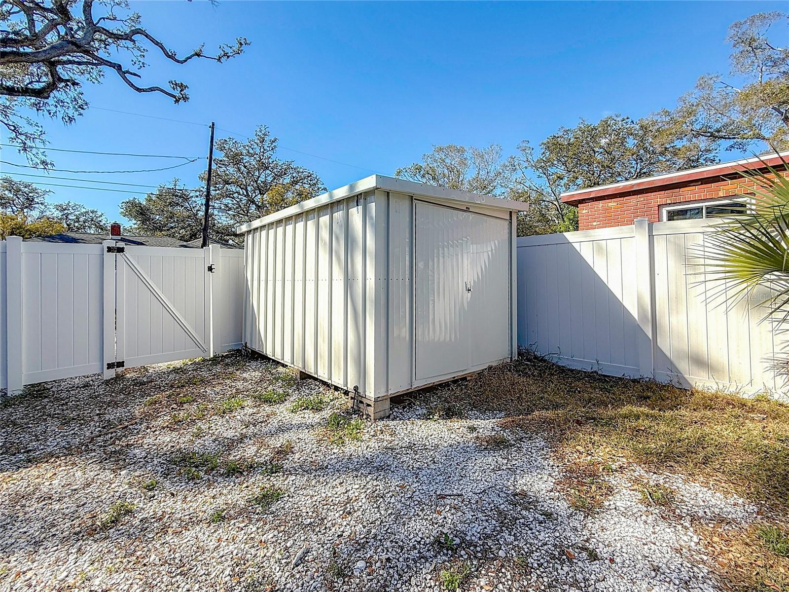 Image 48 of 58 For 2111 26th Street S