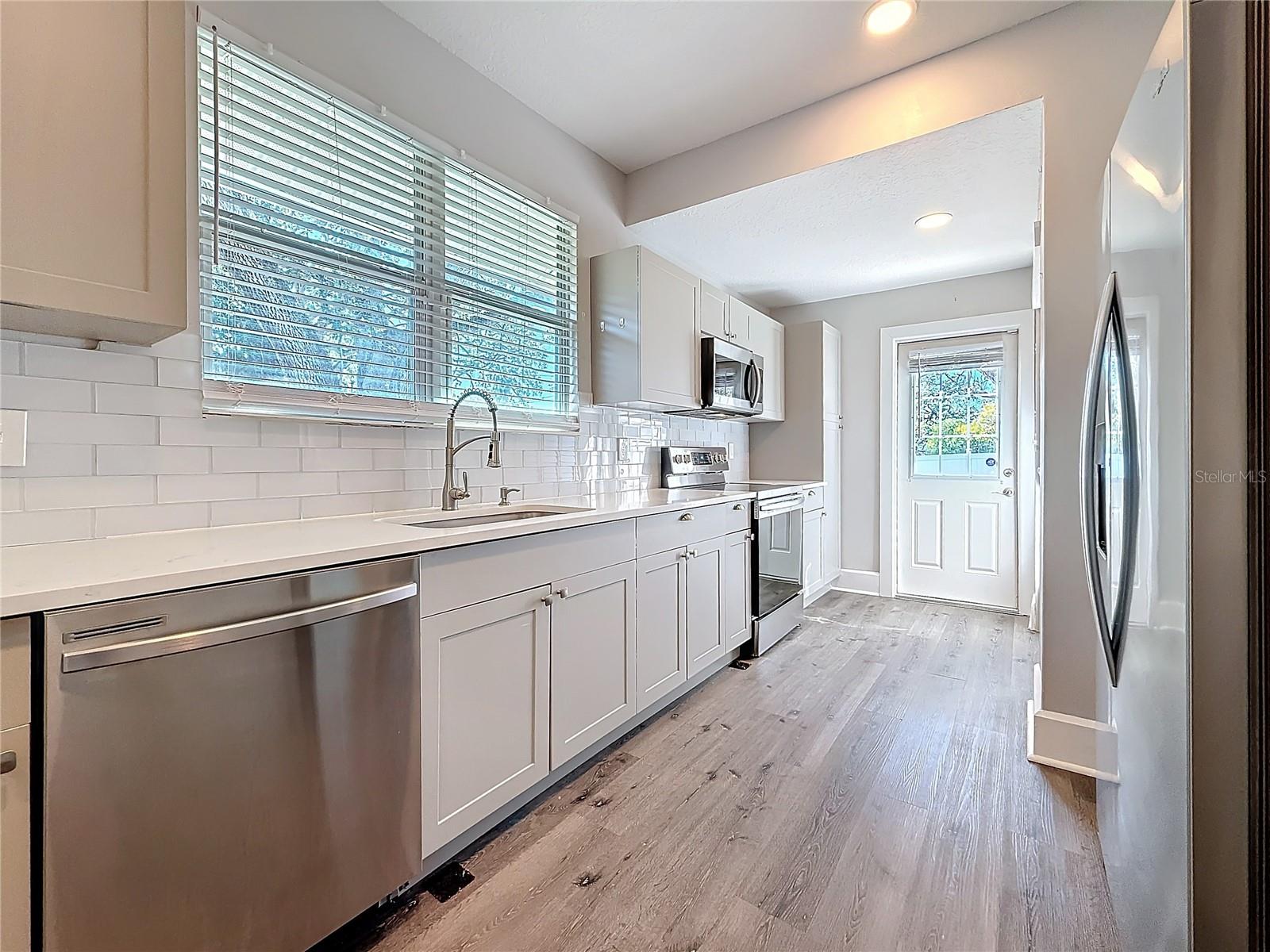 Image 9 of 58 For 2111 26th Street S