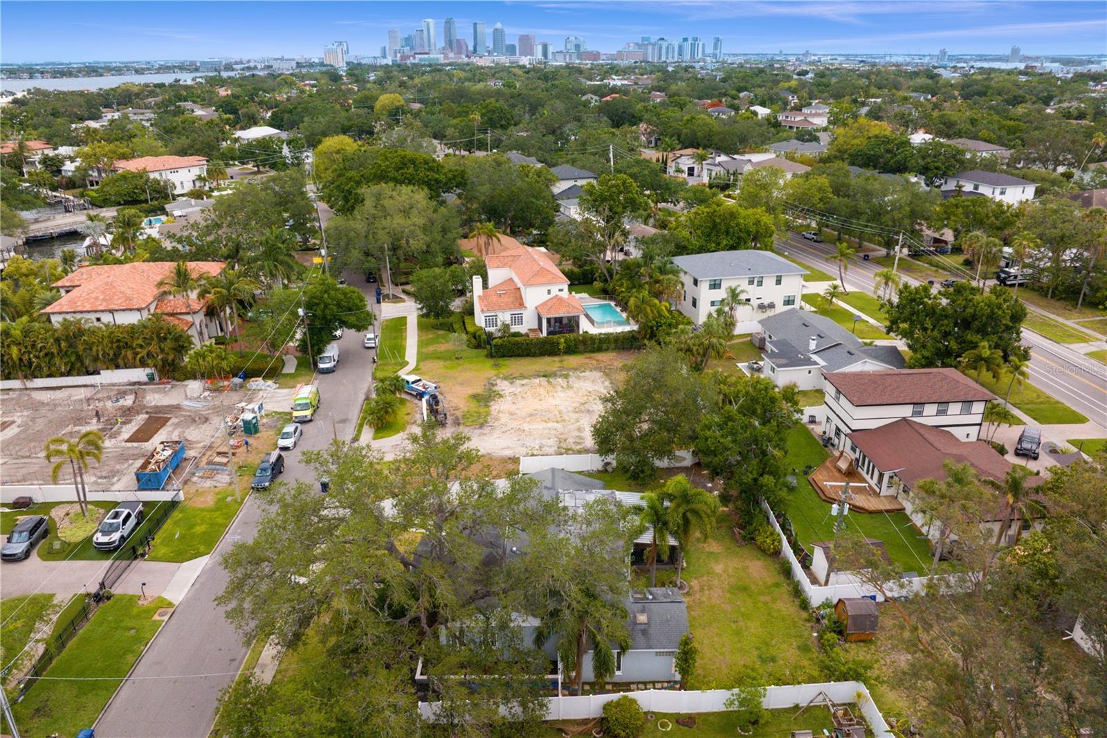 Image 2 of 54 For 493 Lucerne Avenue