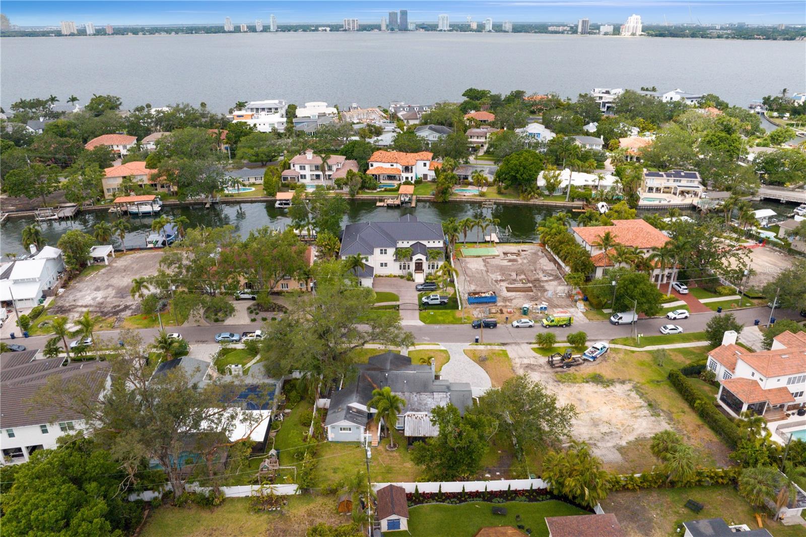 Image 45 of 54 For 493 Lucerne Avenue