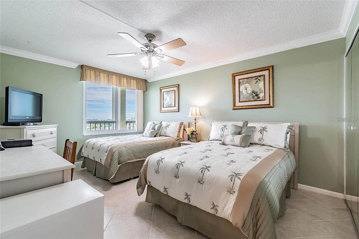 Listing photo id 10 for 7100 Sunset Way 1006