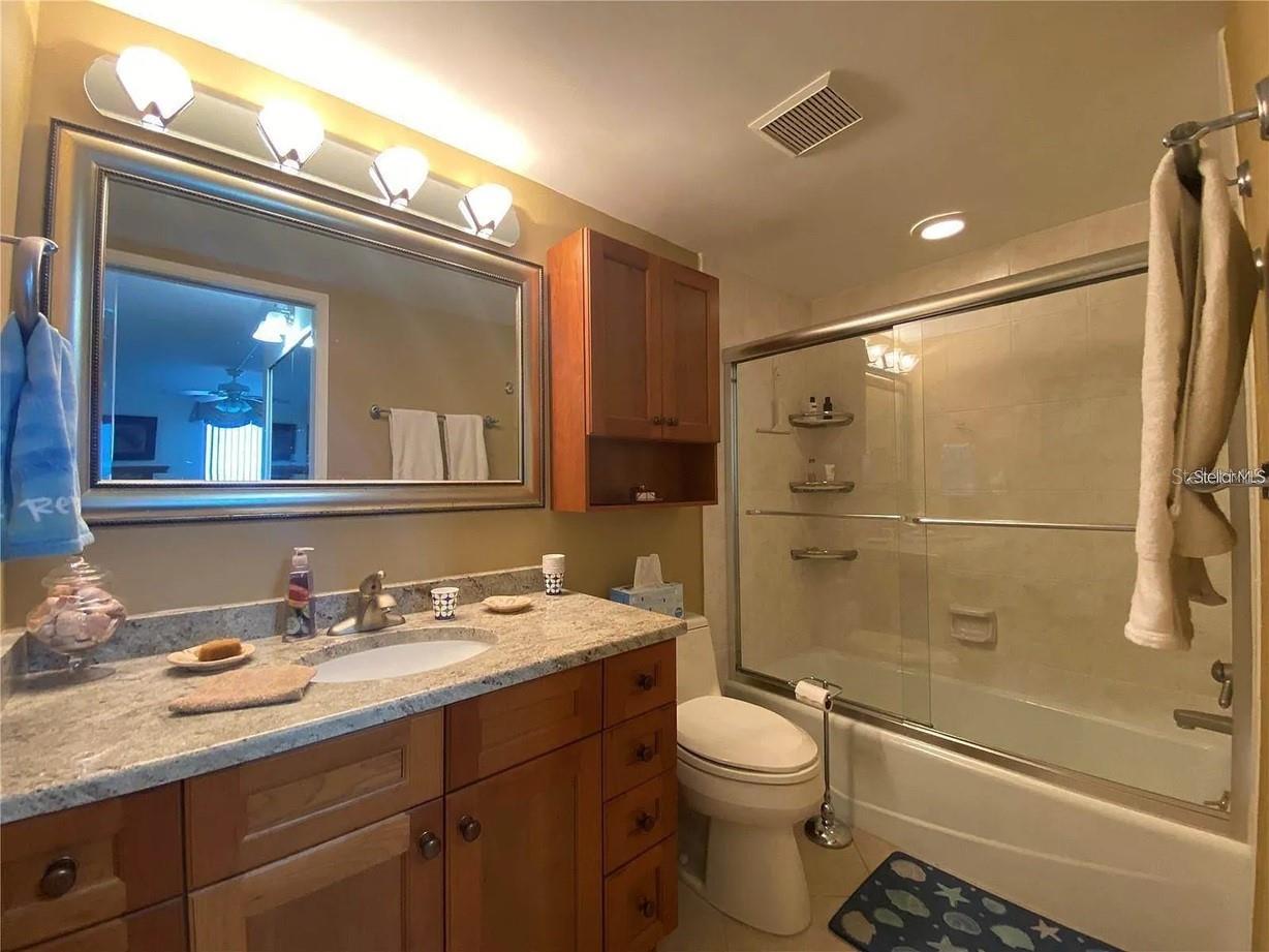 Listing photo id 13 for 7100 Sunset Way 1006