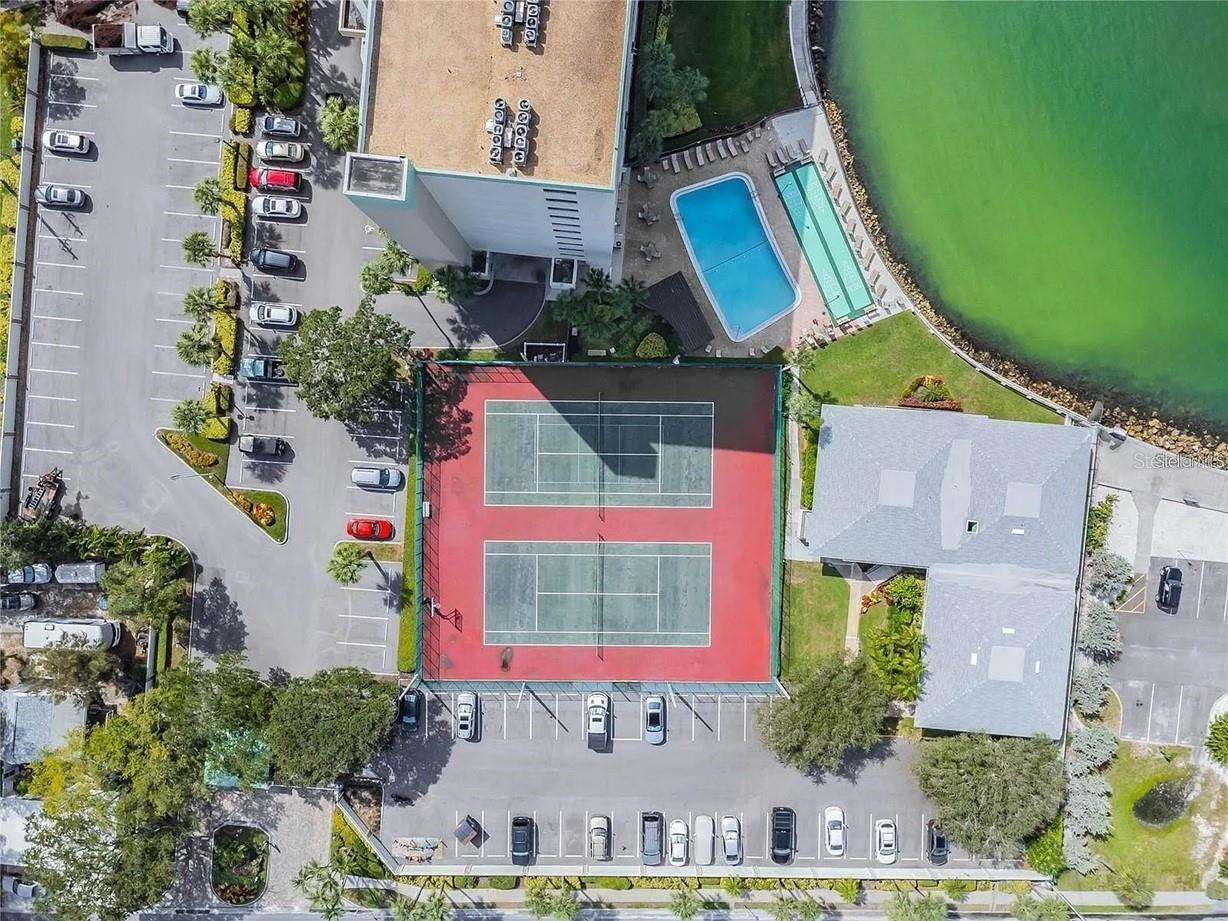 Listing photo id 18 for 7100 Sunset Way 1006