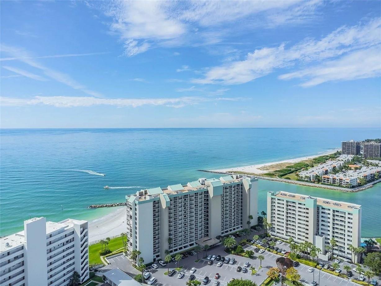 Listing photo id 6 for 7100 Sunset Way 1006