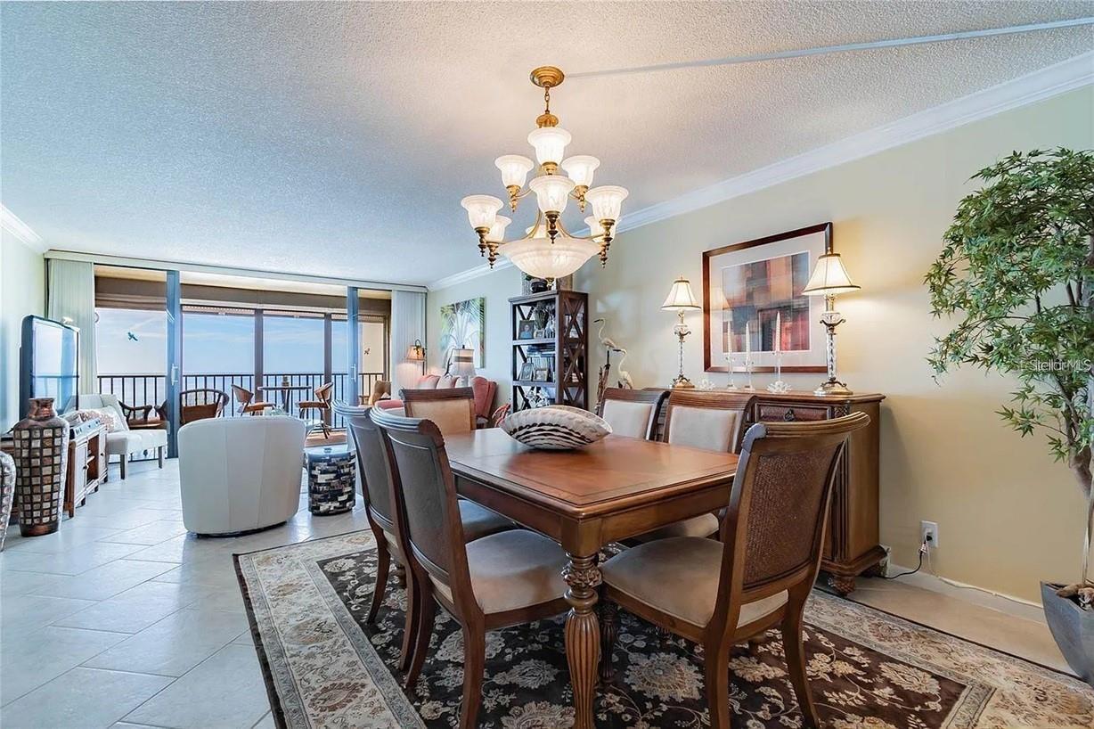 Listing photo id 7 for 7100 Sunset Way 1006