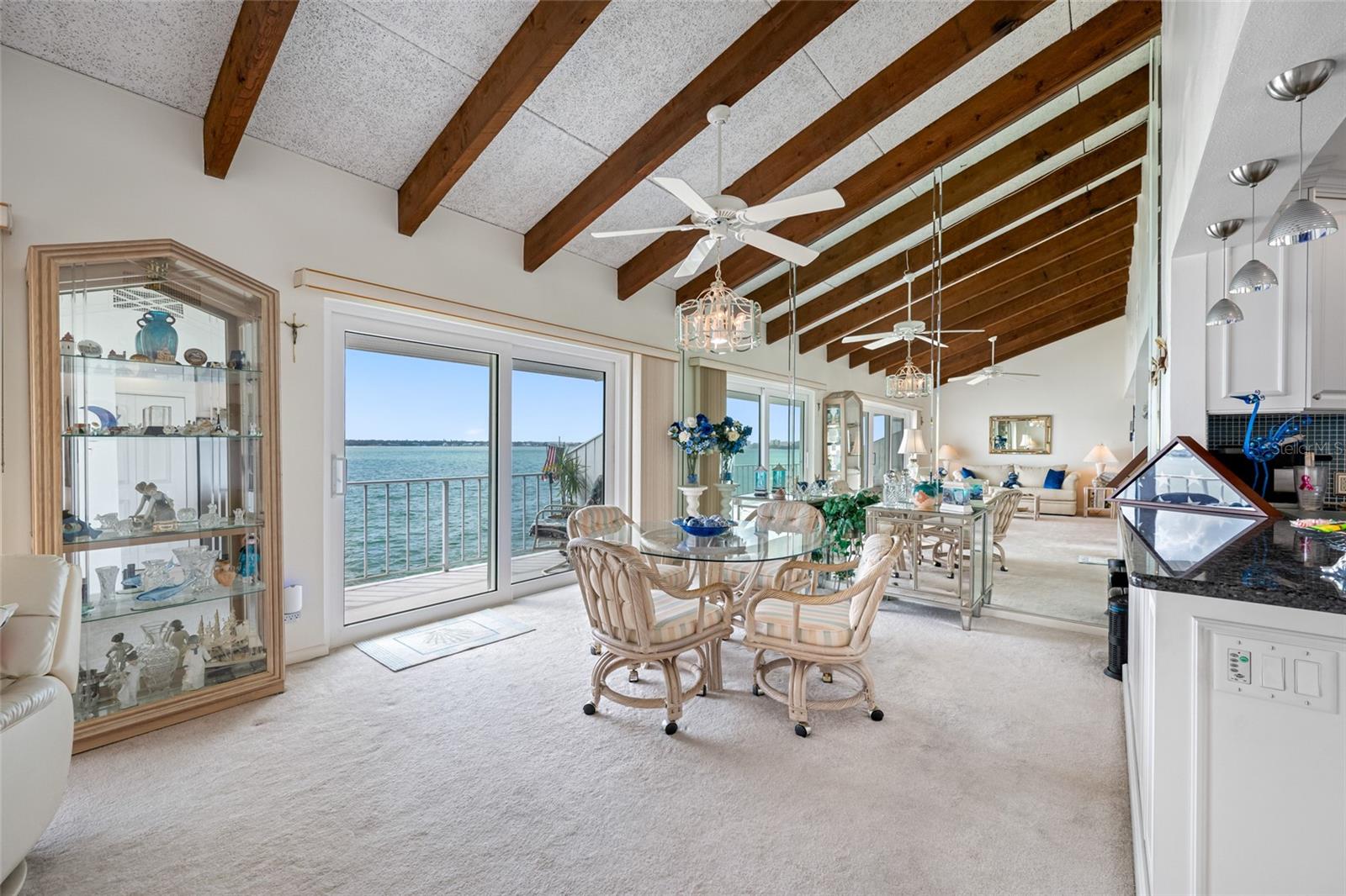 Image 10 of 37 For 1351 Gulf Boulevard 209