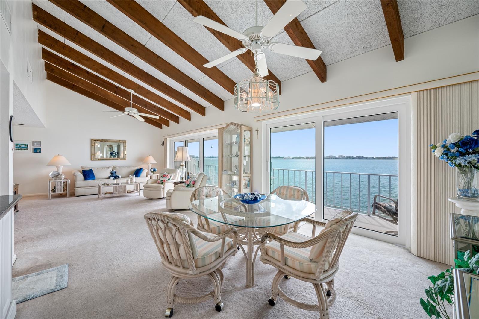 Image 13 of 37 For 1351 Gulf Boulevard 209