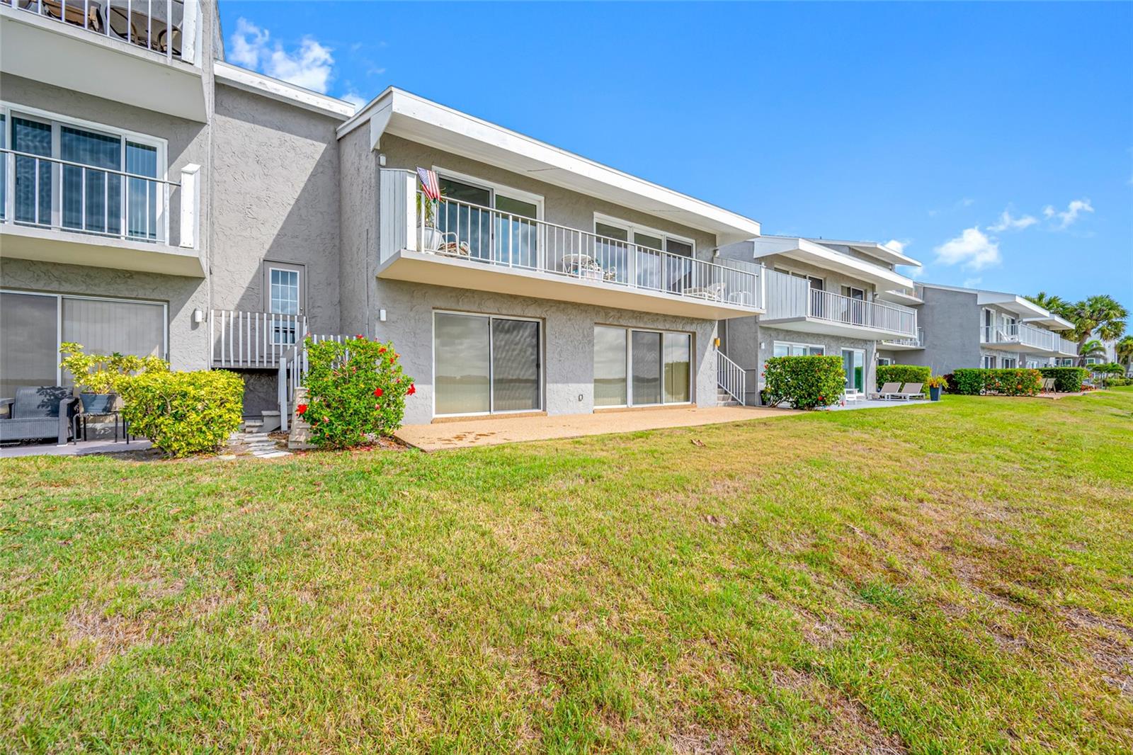 Image 28 of 37 For 1351 Gulf Boulevard 209