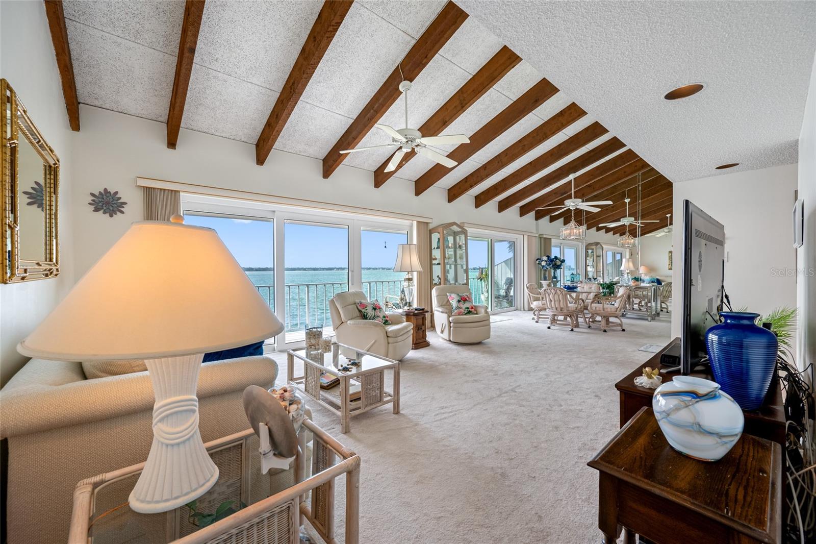 Image 7 of 37 For 1351 Gulf Boulevard 209