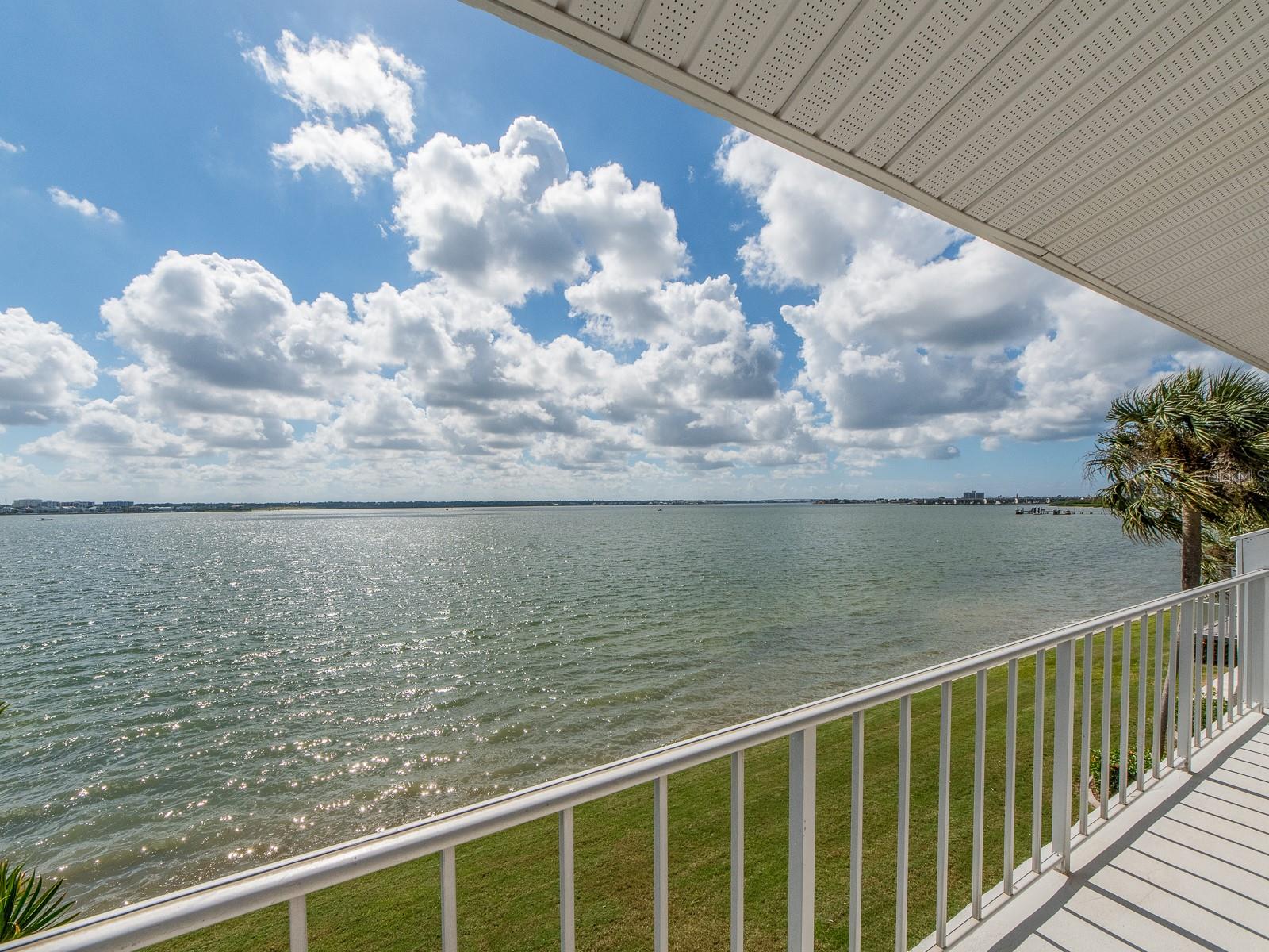 Image 41 of 56 For 1301 Gulf Boulevard 210