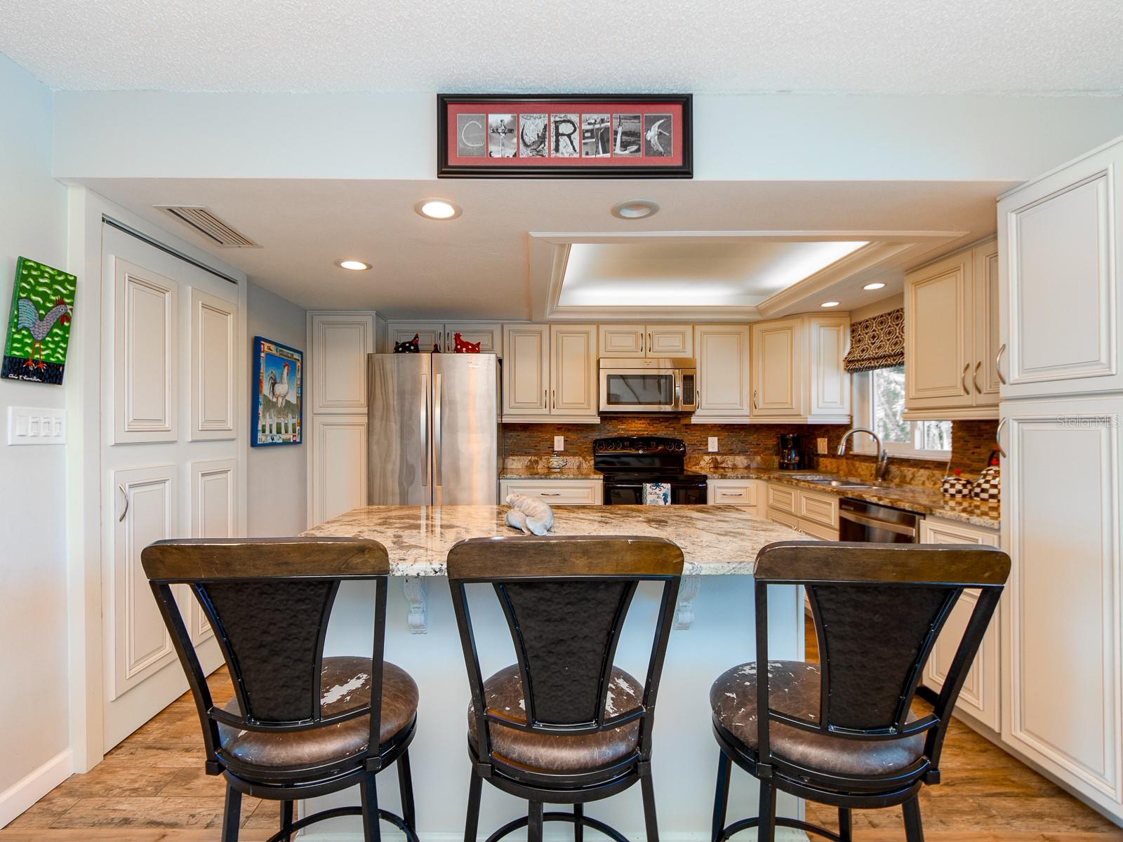 Image 9 of 56 For 1301 Gulf Boulevard 210