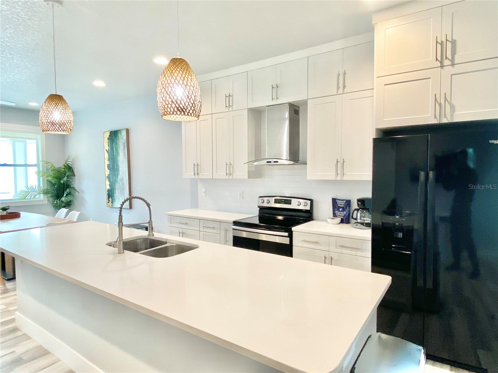 Image 3 of 14 For 2510 17th Avenue