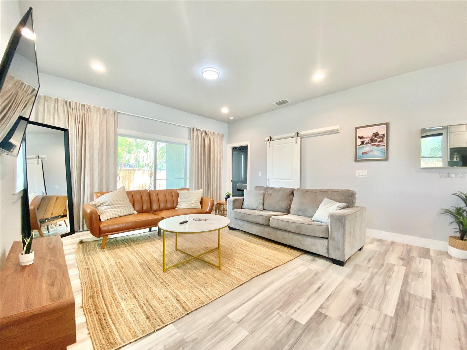 Image 5 of 14 For 2510 17th Avenue