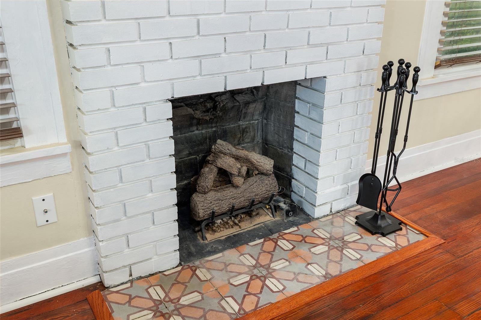 Image 9 of 29 For 931 28th Avenue N