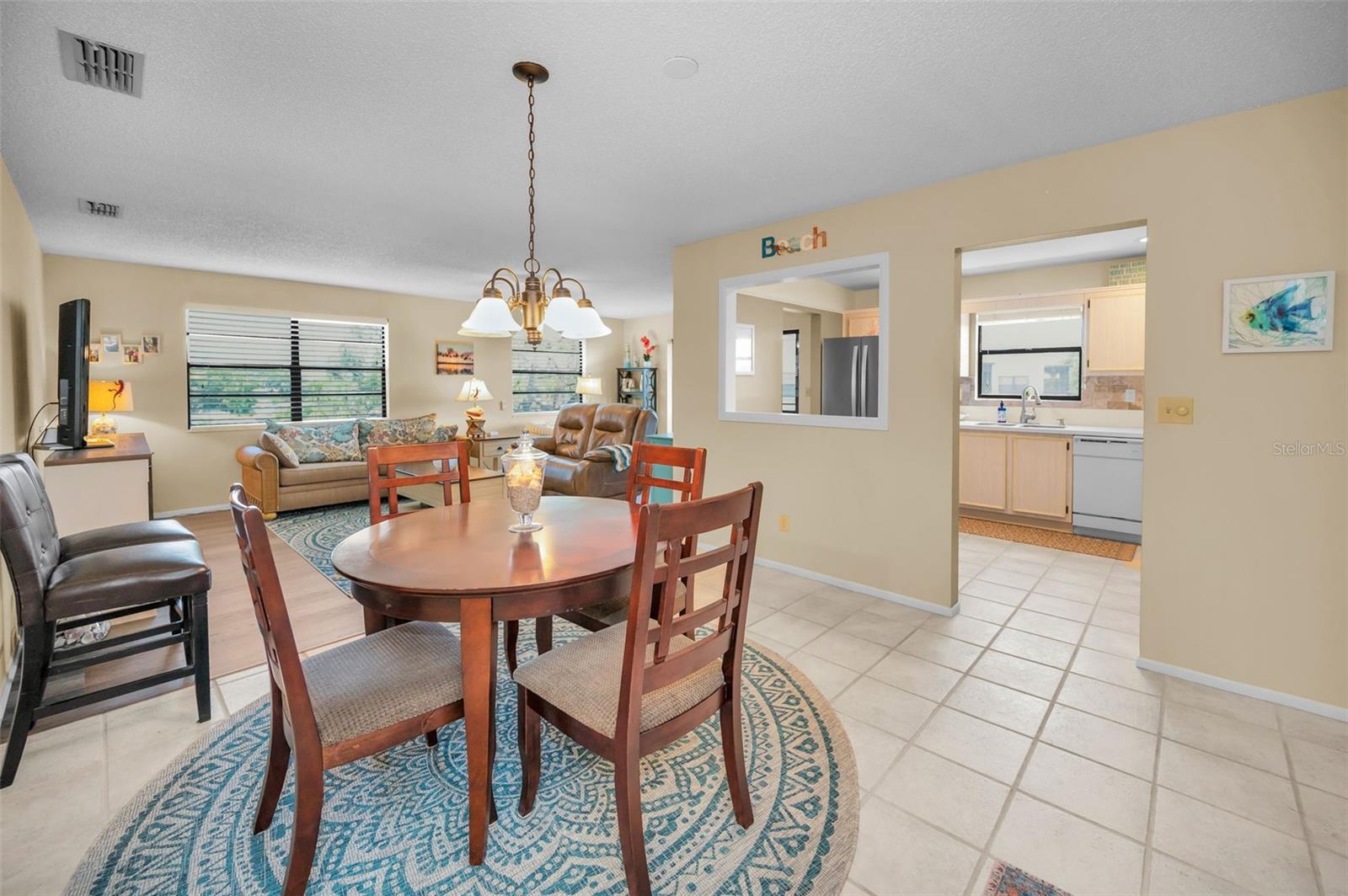Image 13 of 75 For 6190 80th Street N 411