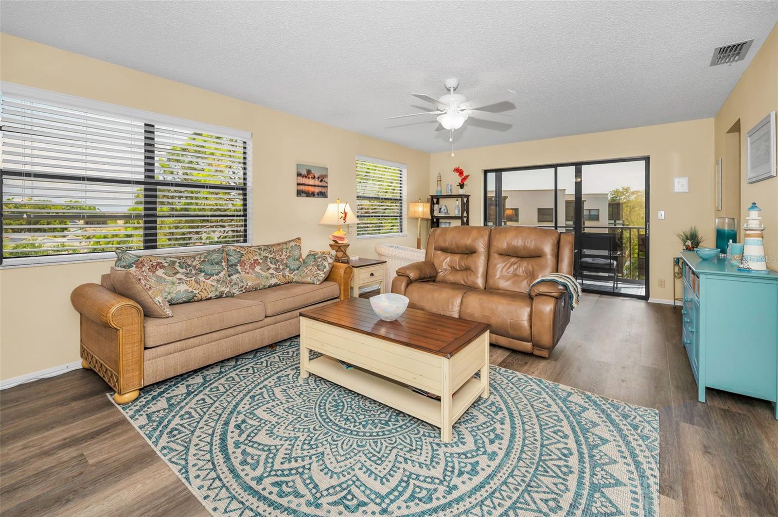 Image 16 of 75 For 6190 80th Street N 411