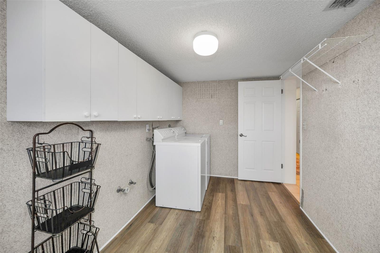 Image 41 of 75 For 6190 80th Street N 411