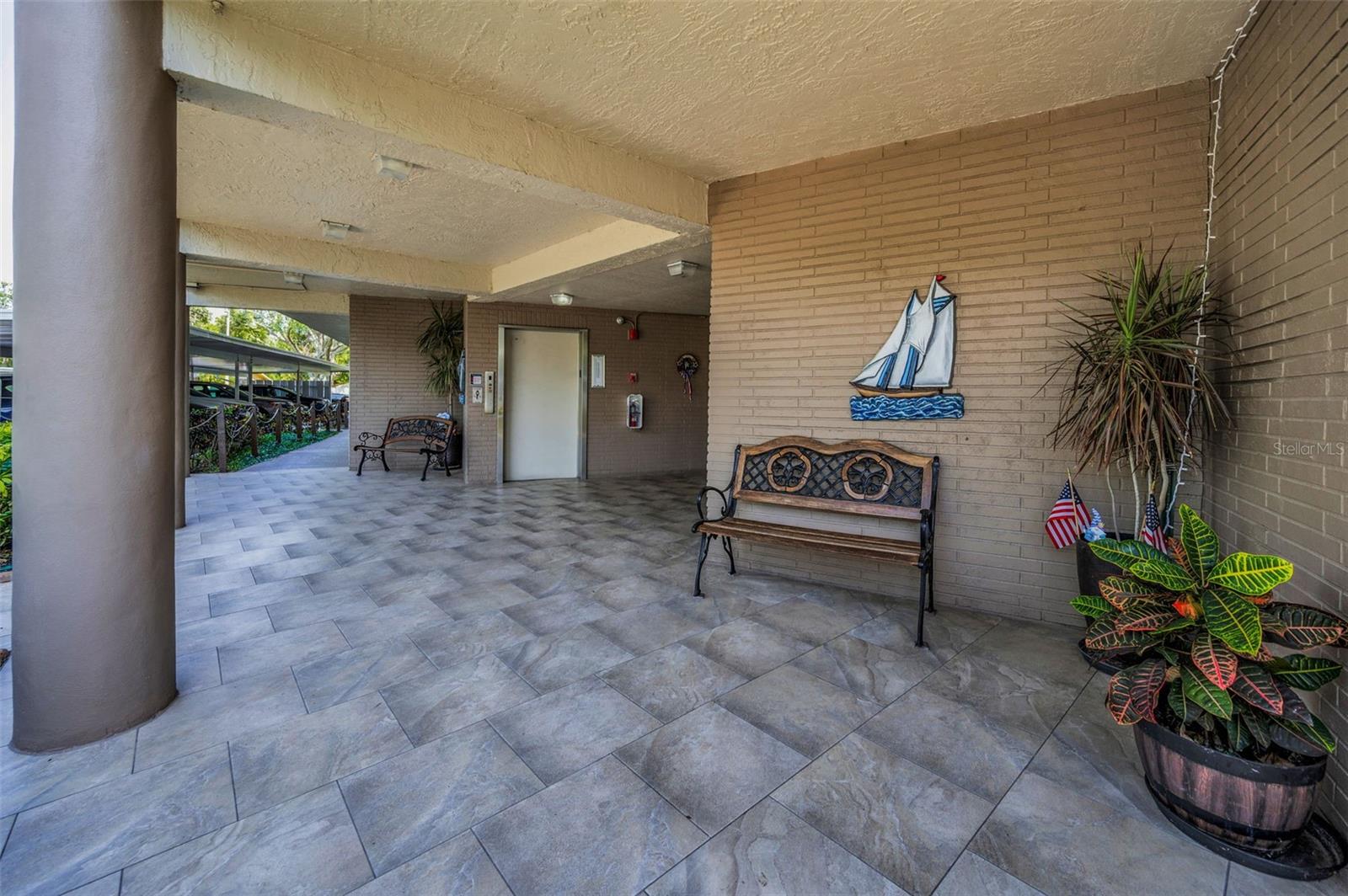 Image 8 of 75 For 6190 80th Street N 411