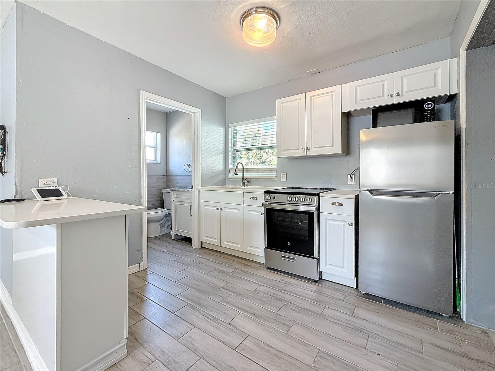 Image 9 of 19 For 2111 1-2 26th Street S