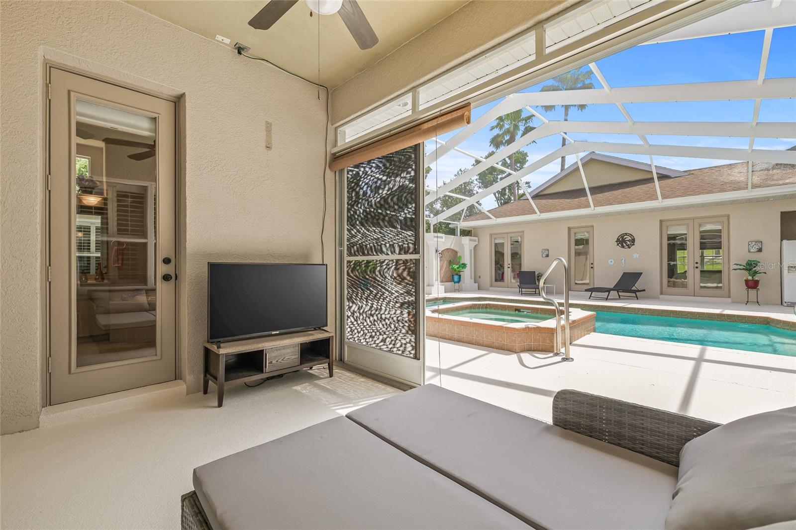 Image 33 of 65 For 7206 River Country Drive