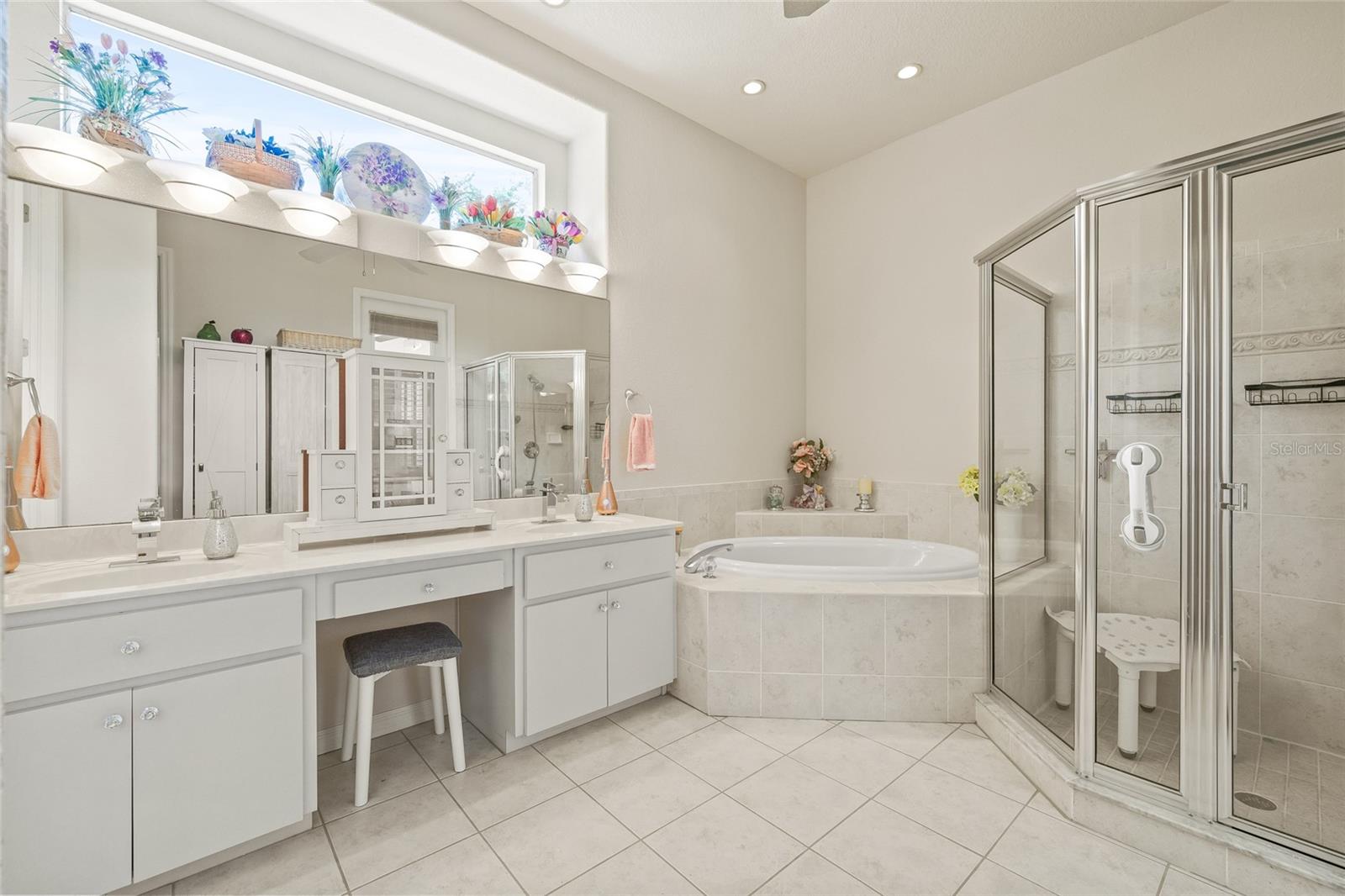 Image 37 of 65 For 7206 River Country Drive