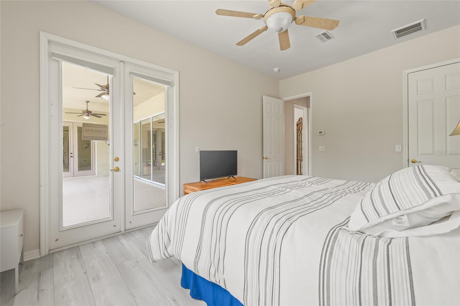Image 43 of 65 For 7206 River Country Drive