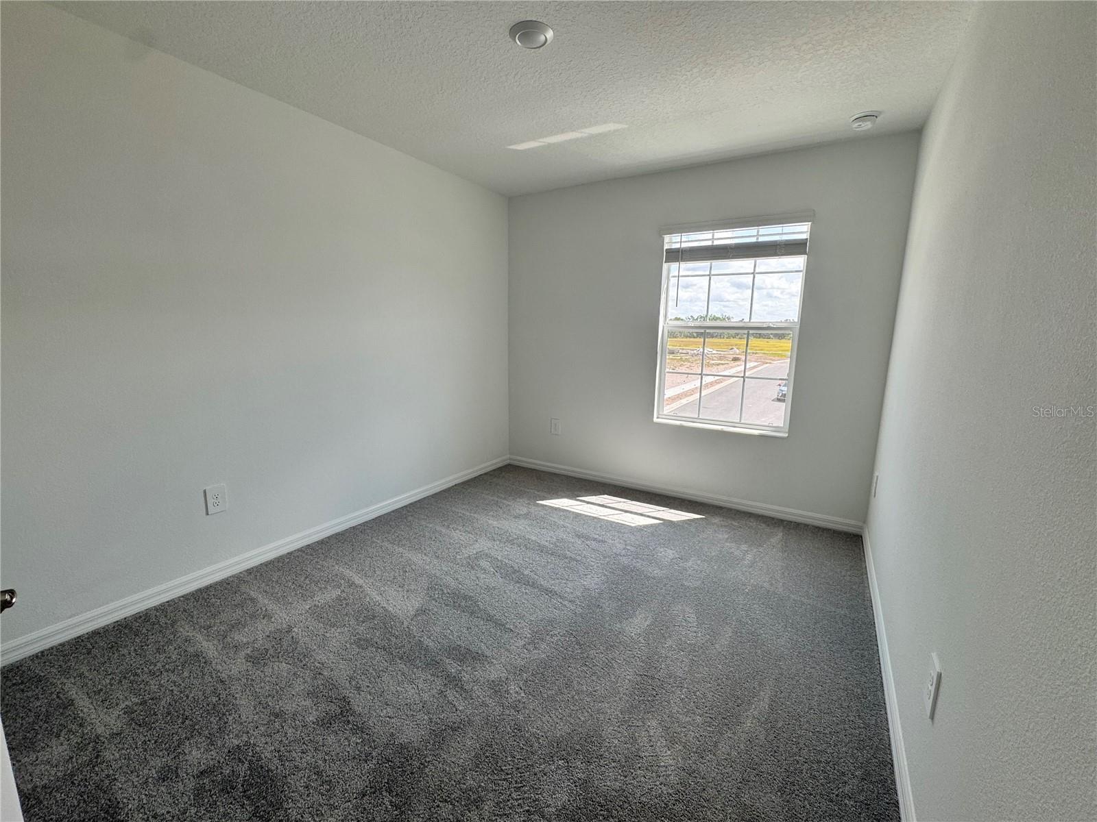 Image 16 of 31 For 11127 65th Terrace