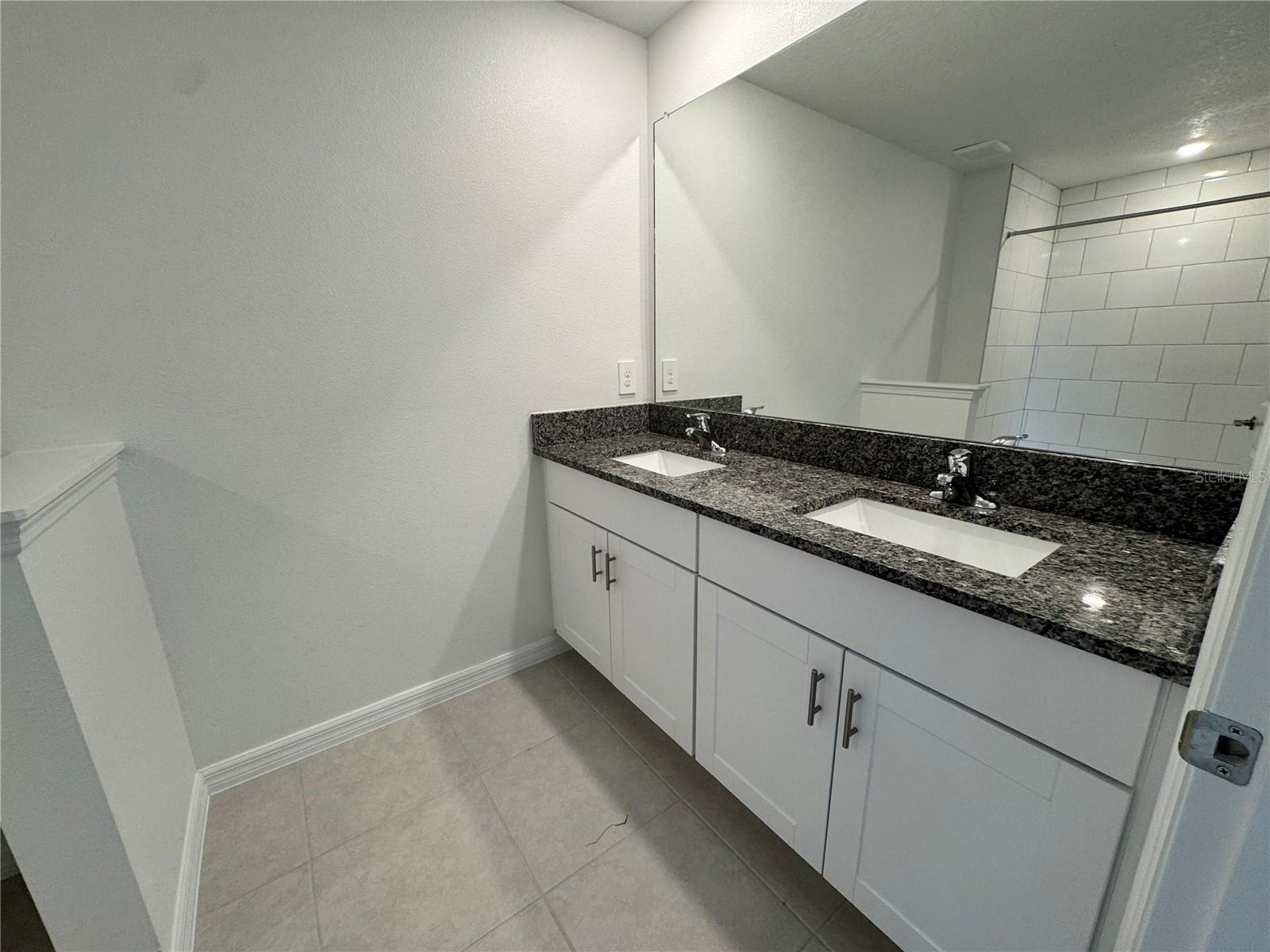 Image 21 of 31 For 11127 65th Terrace