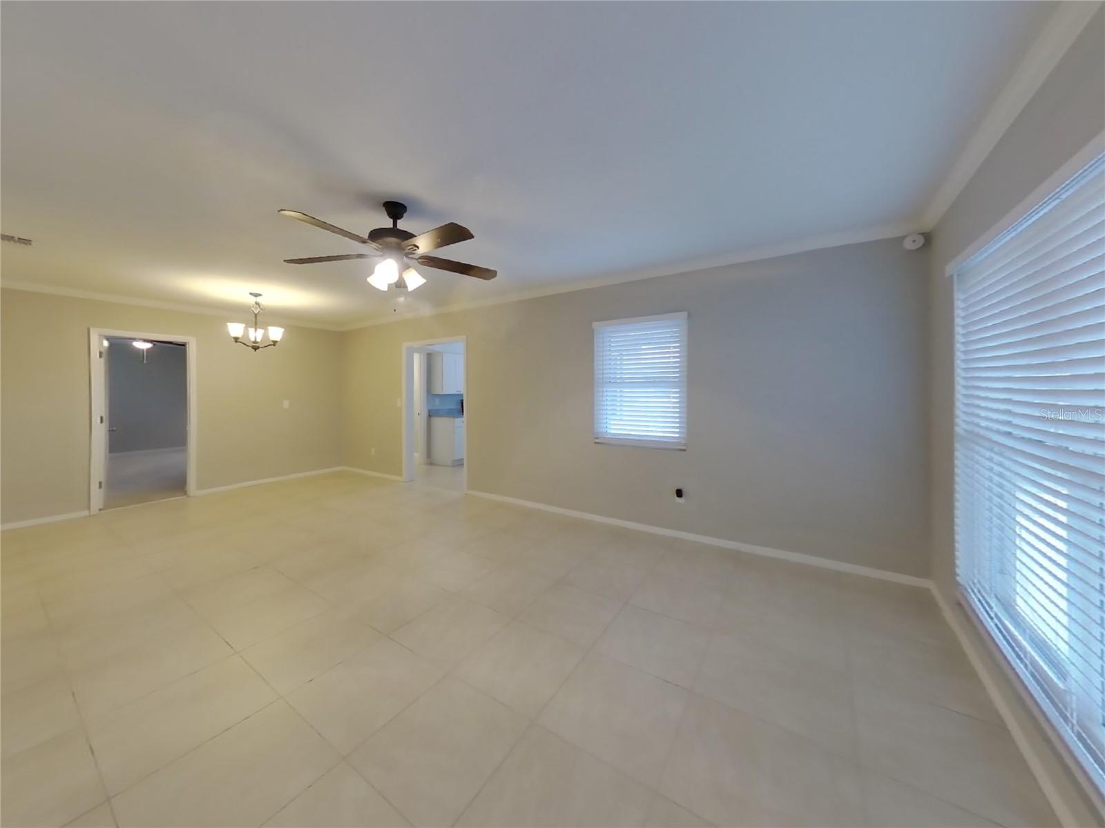 Image 3 of 15 For 1933 Ridgewood Drive