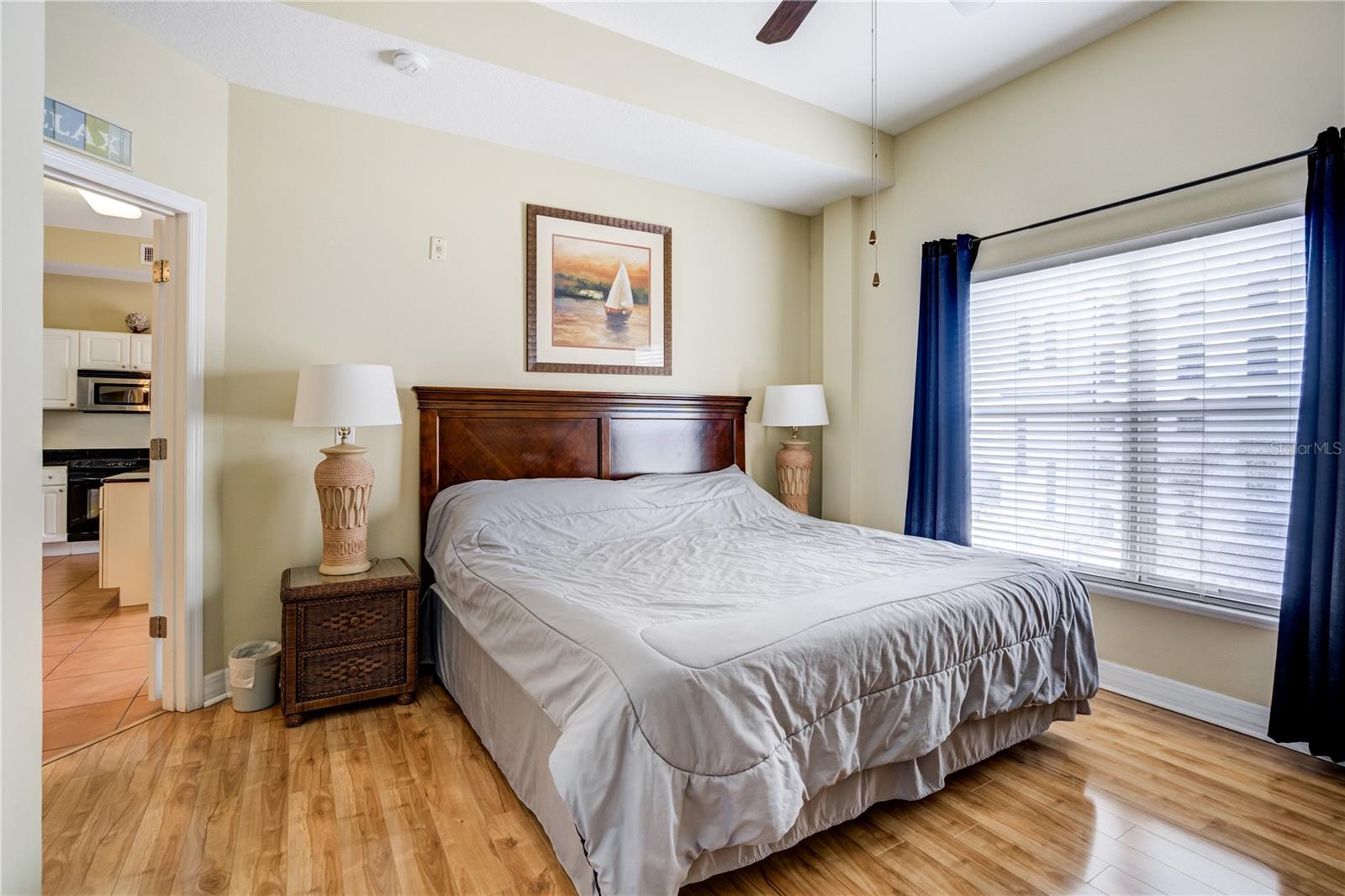 Image 20 of 44 For 13235 Gulf Boulevard 402