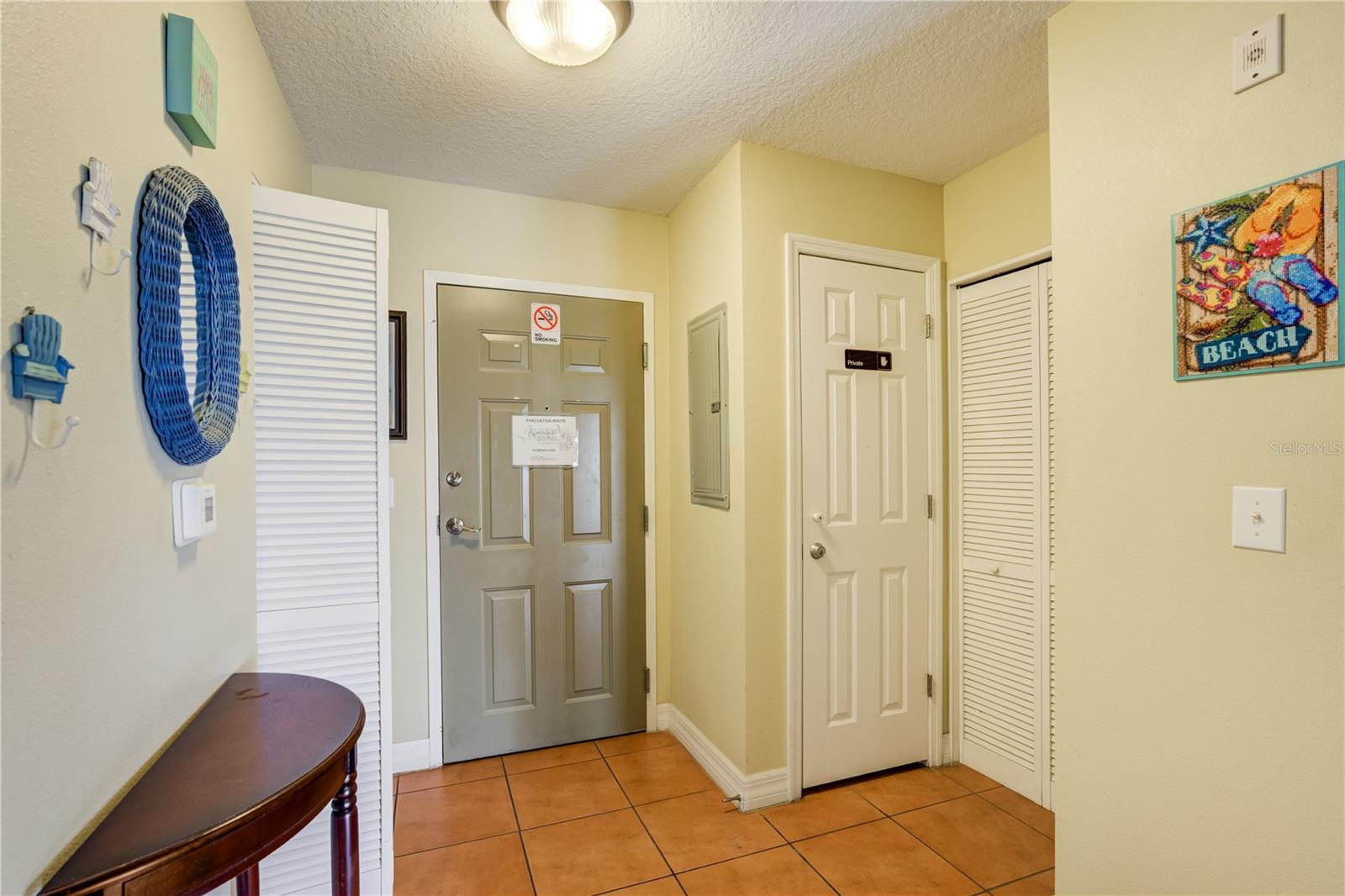 Image 25 of 44 For 13235 Gulf Boulevard 402