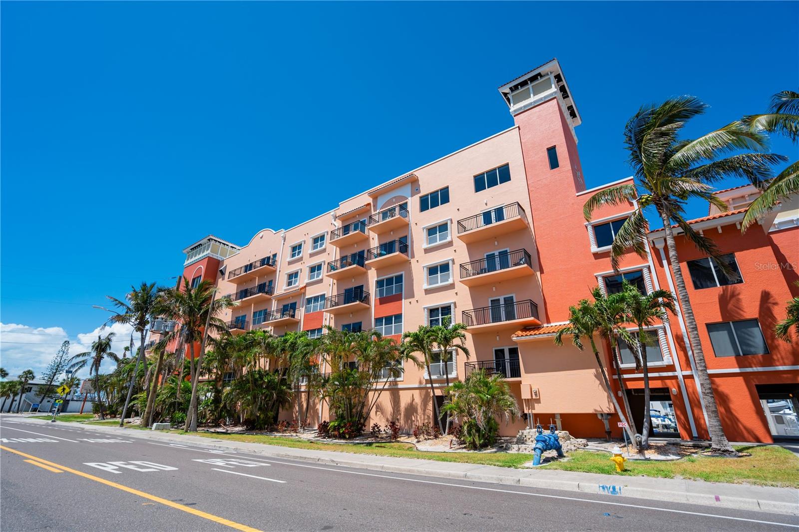 Image 43 of 44 For 13235 Gulf Boulevard 402