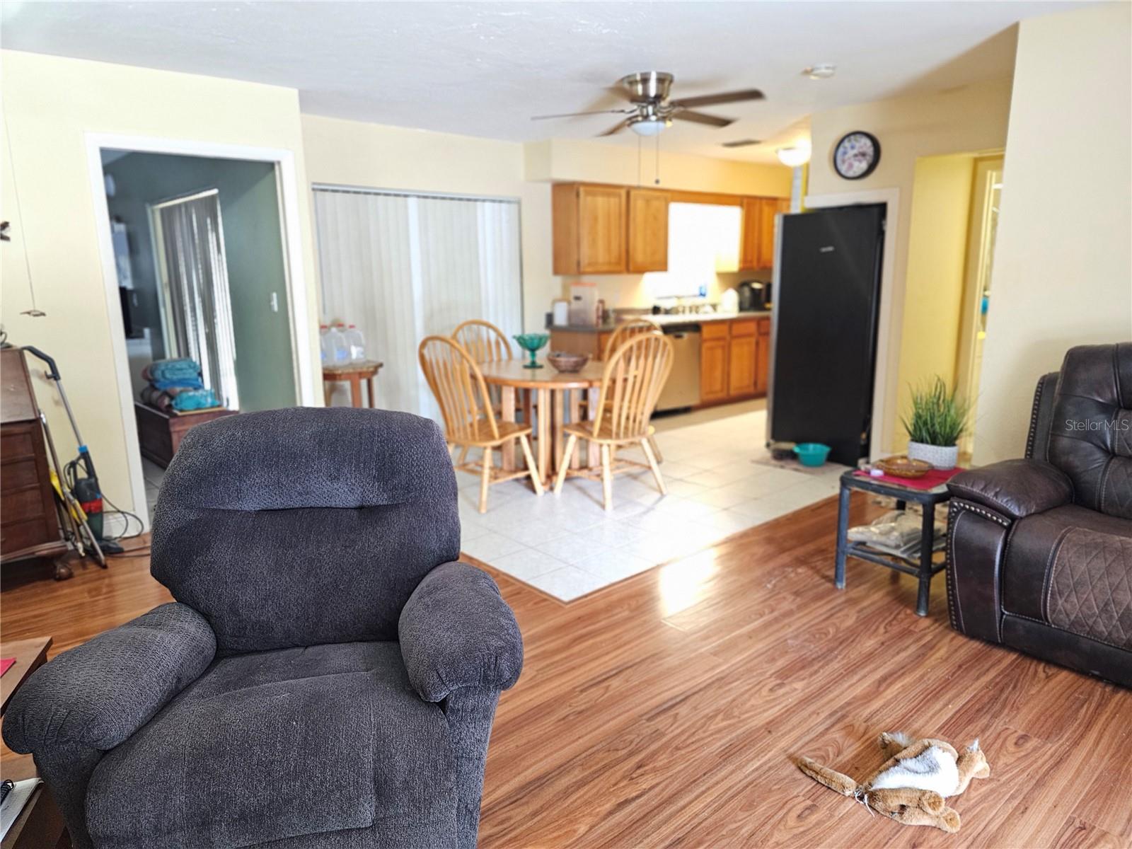Image 3 of 7 For 1114 27th Street Se A