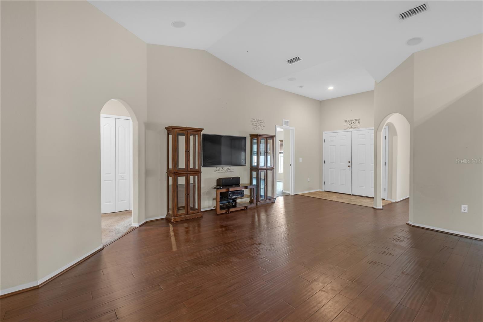 Image 11 of 53 For 6523 Evergreen Park Drive