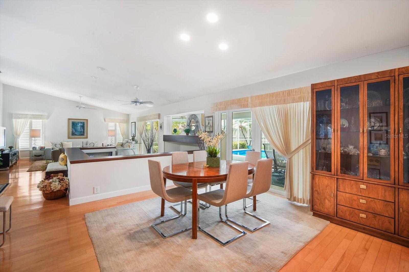 Listing photo id 20 for 4138 Saltwater Boulevard