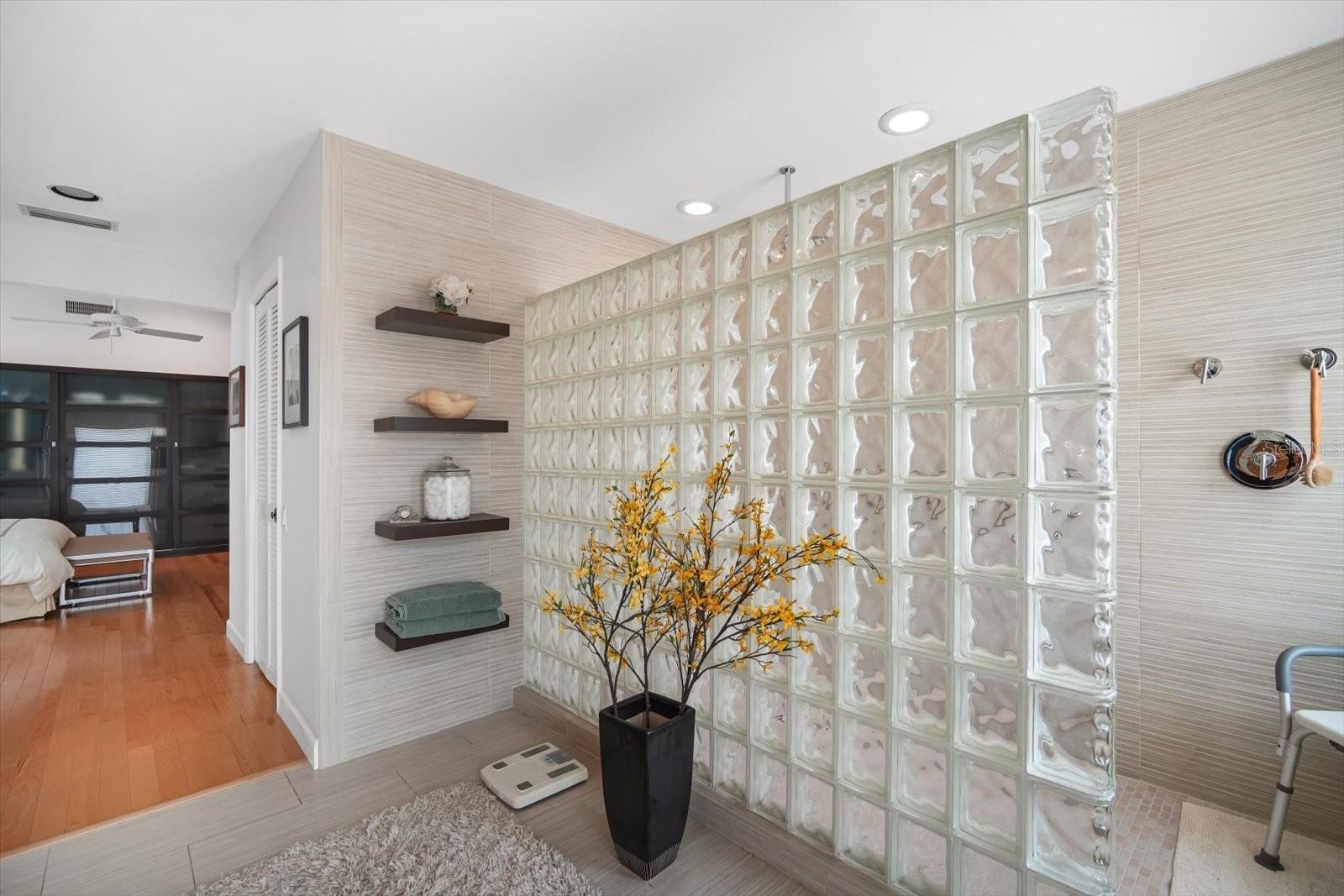 Listing photo id 29 for 4138 Saltwater Boulevard