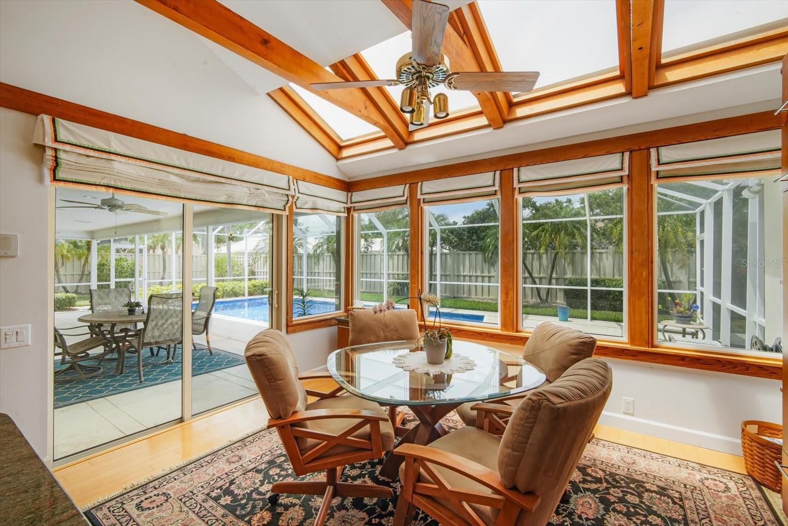 Listing photo id 33 for 4138 Saltwater Boulevard
