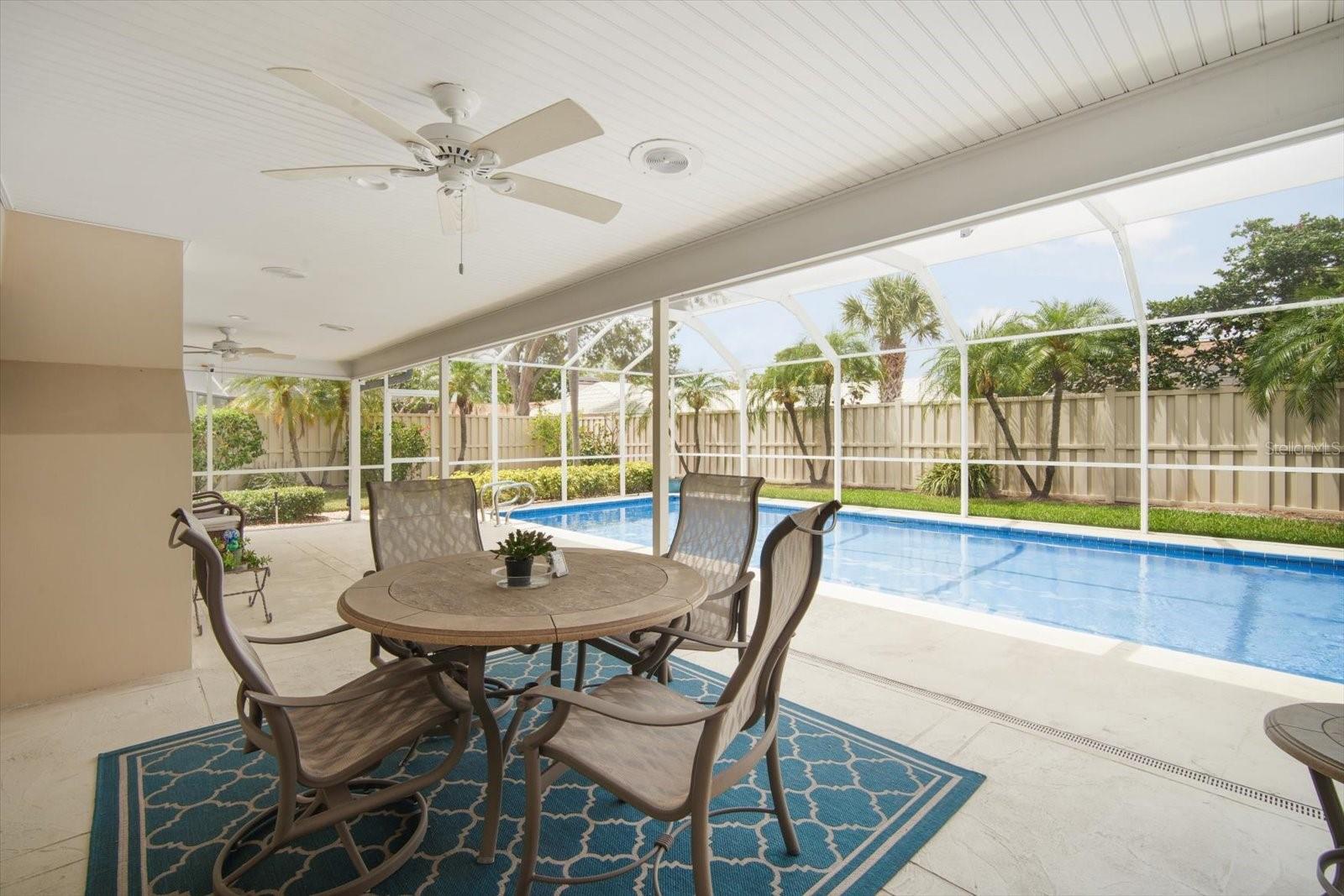 Listing photo id 37 for 4138 Saltwater Boulevard