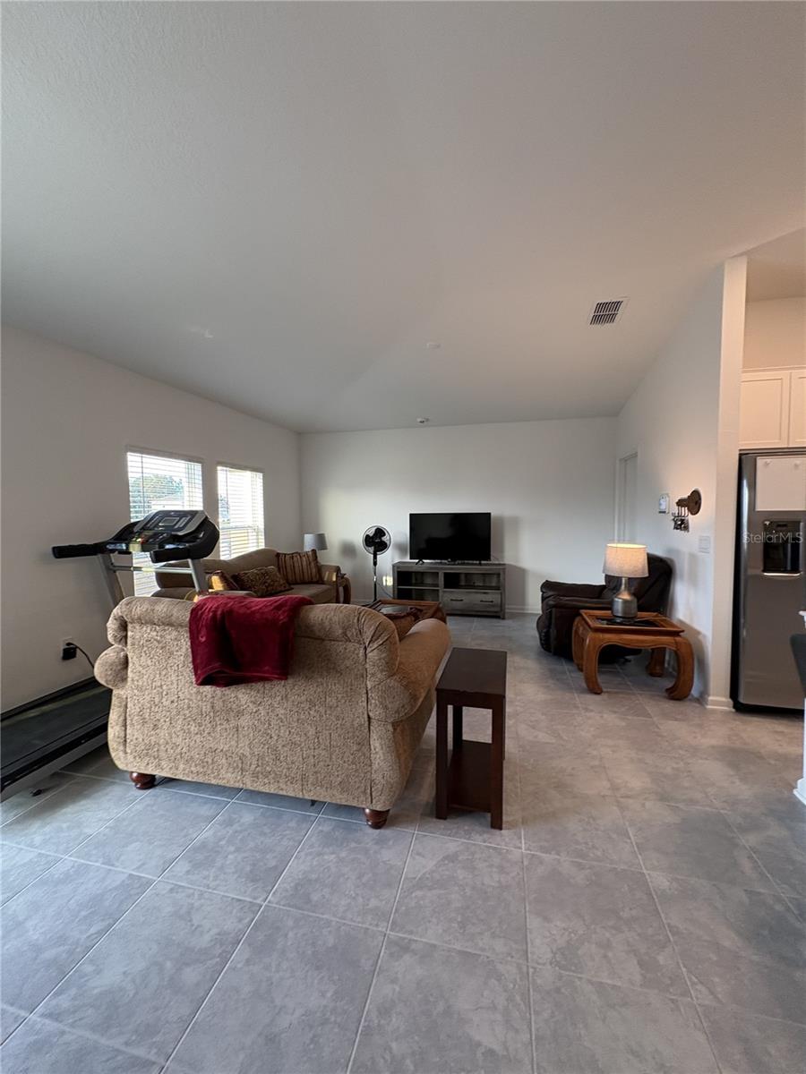 Image 20 of 50 For 748 Trotters Drive