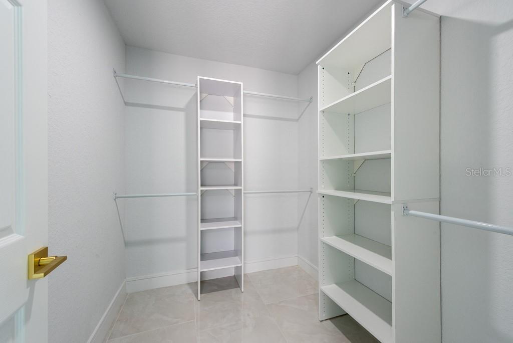 Listing photo id 26 for 4643 Bay Crest Drive