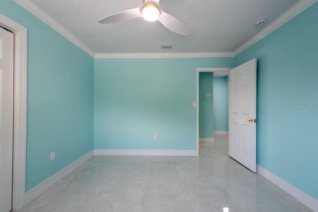 Listing photo id 29 for 4643 Bay Crest Drive