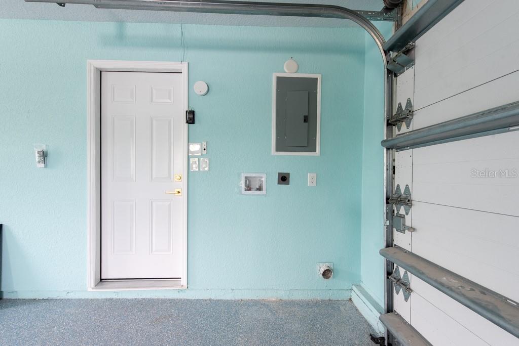 Listing photo id 34 for 4643 Bay Crest Drive