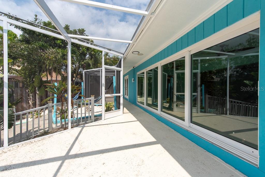 Listing photo id 45 for 4643 Bay Crest Drive