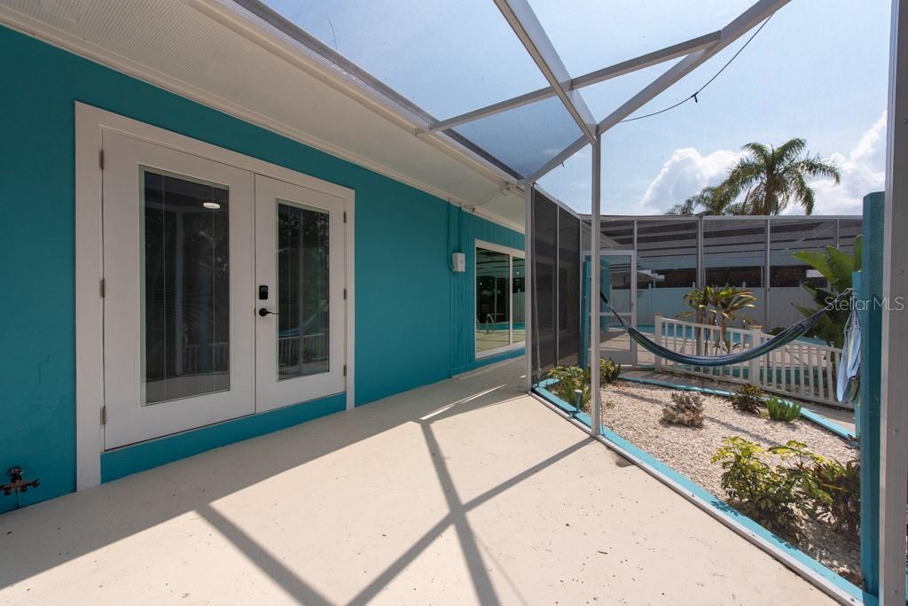 Listing photo id 47 for 4643 Bay Crest Drive