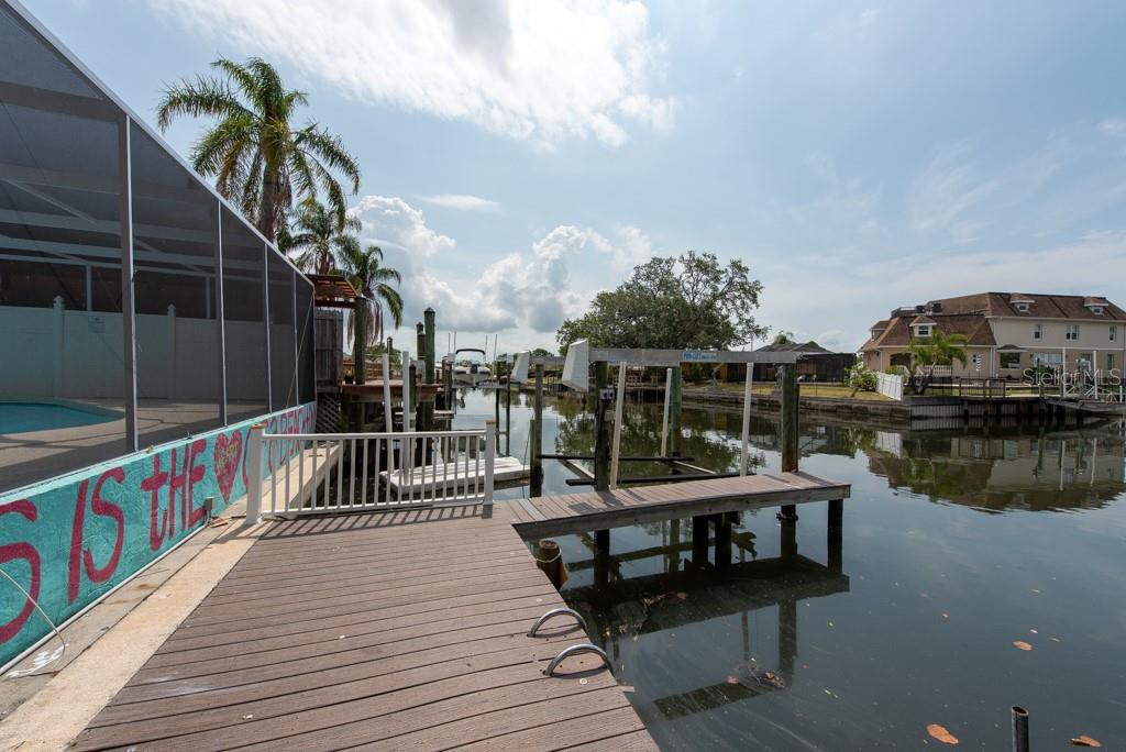 Listing photo id 51 for 4643 Bay Crest Drive