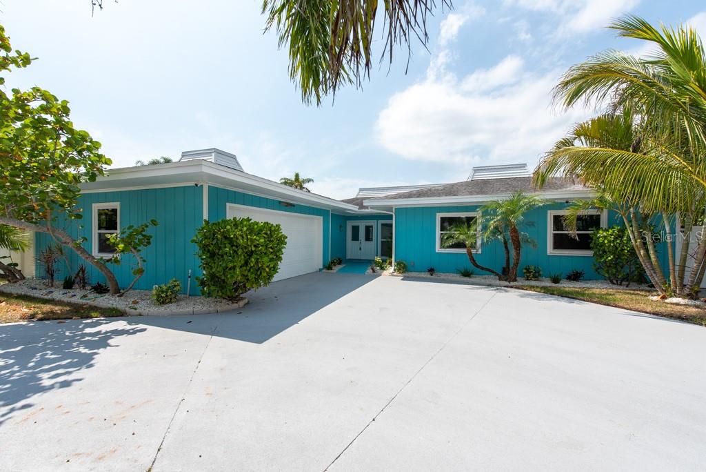 Listing photo id 56 for 4643 Bay Crest Drive
