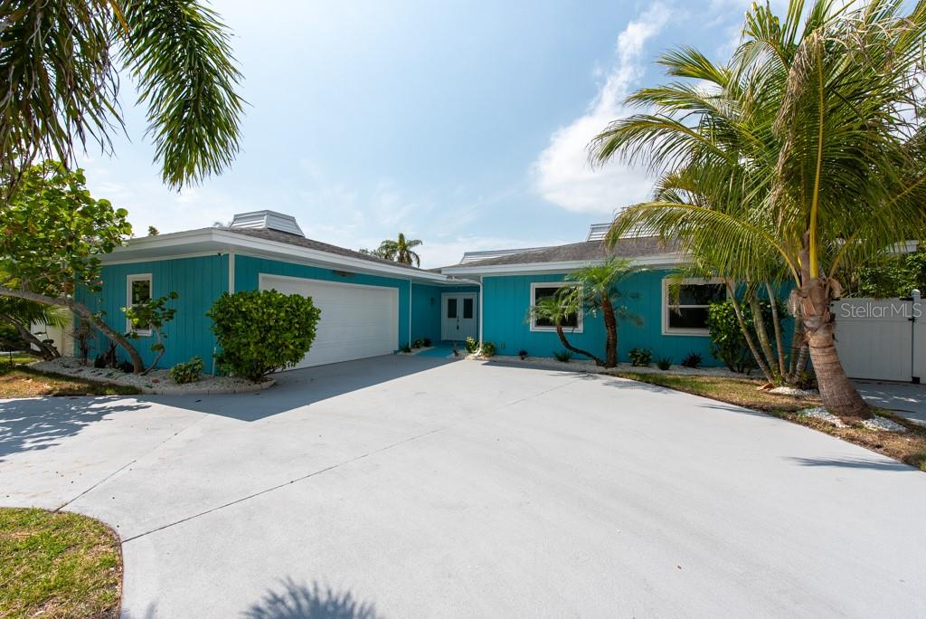 Listing photo id 57 for 4643 Bay Crest Drive
