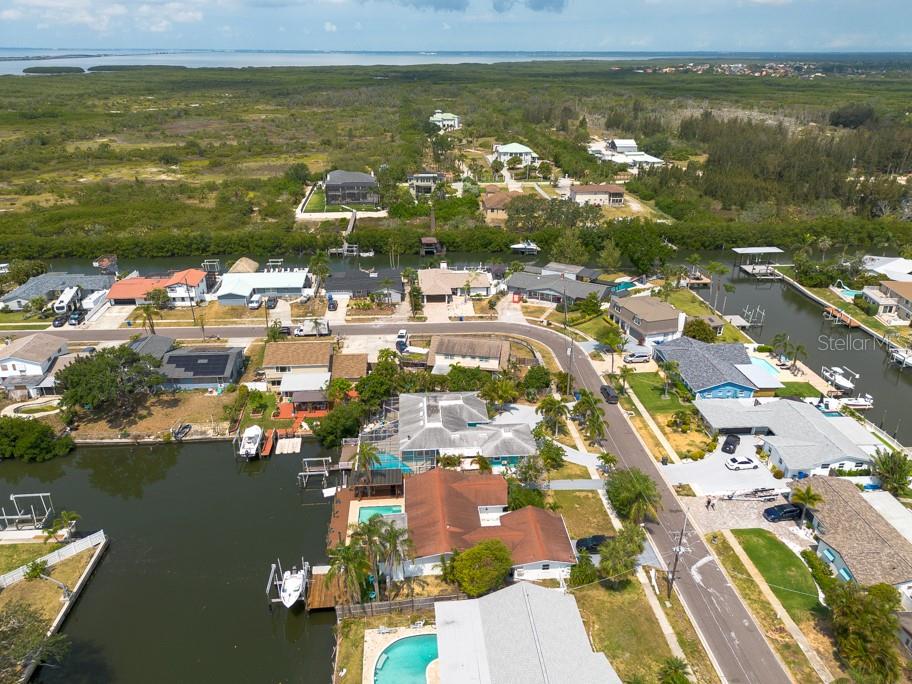 Listing photo id 68 for 4643 Bay Crest Drive