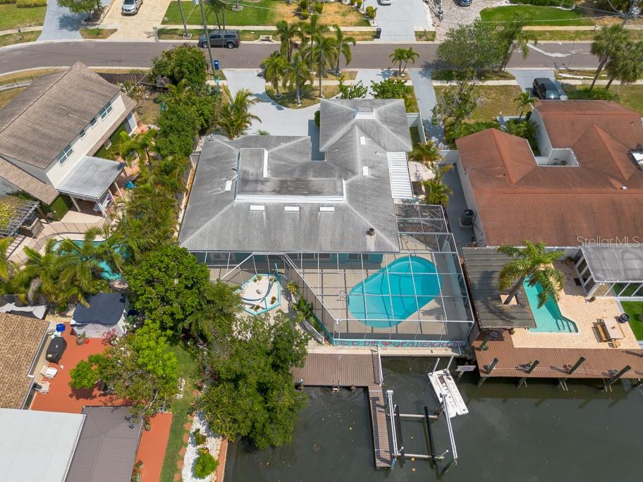 Listing photo id 71 for 4643 Bay Crest Drive